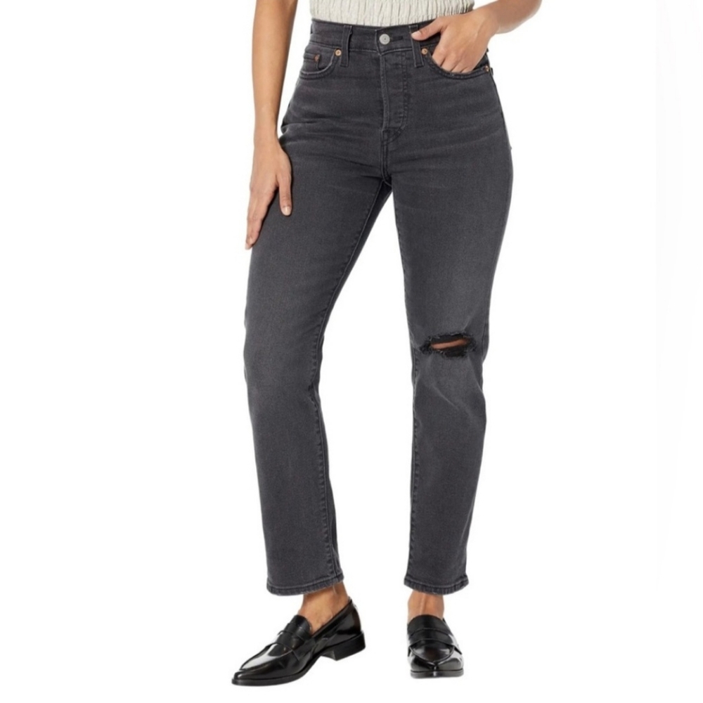 Levi's wedgie straight leg size 29